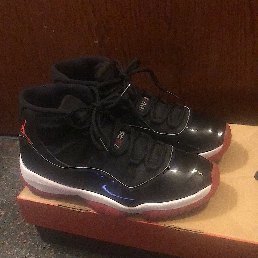 Selling Bred 11’s I want 250